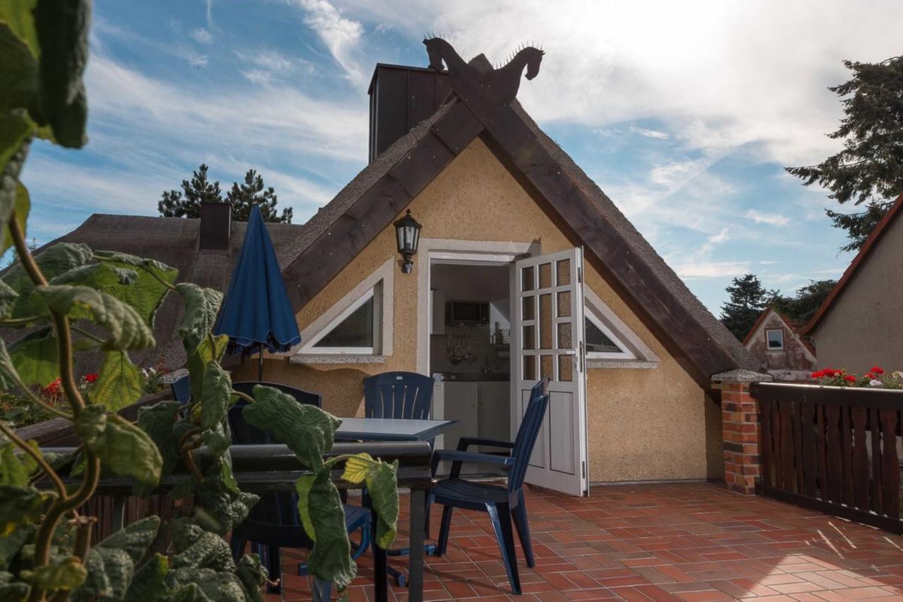 Ferienwohnung Im Reetdachhaus Heringsdorf  Exteriör bild